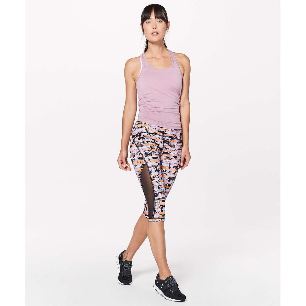 Lululemon Athletica Sun Runner Crop 17" - Size 2